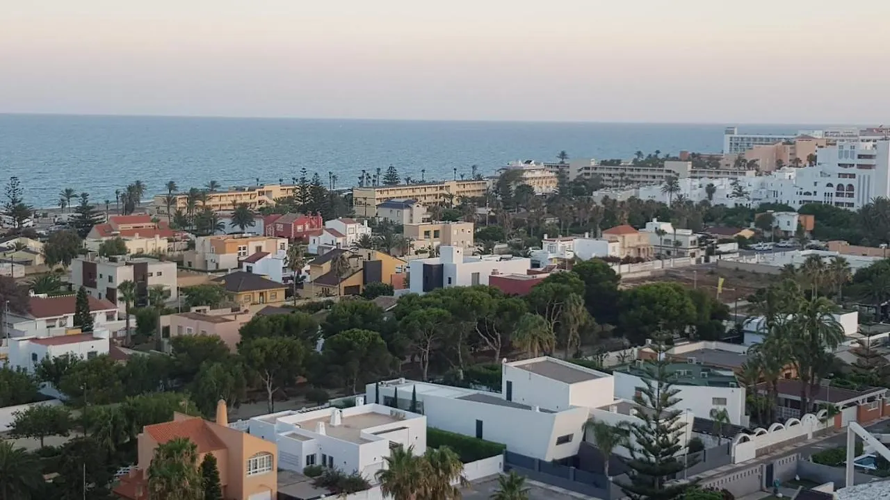 Apartamento ÁTiCO EN URBANIZACIÓN ROQUETAS DE MAR