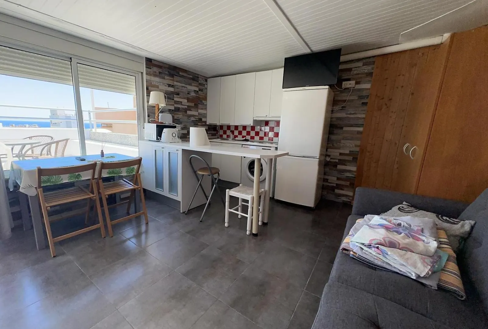 Estudio Atico En Urbanizacion Roquetas De Mar Apartament
